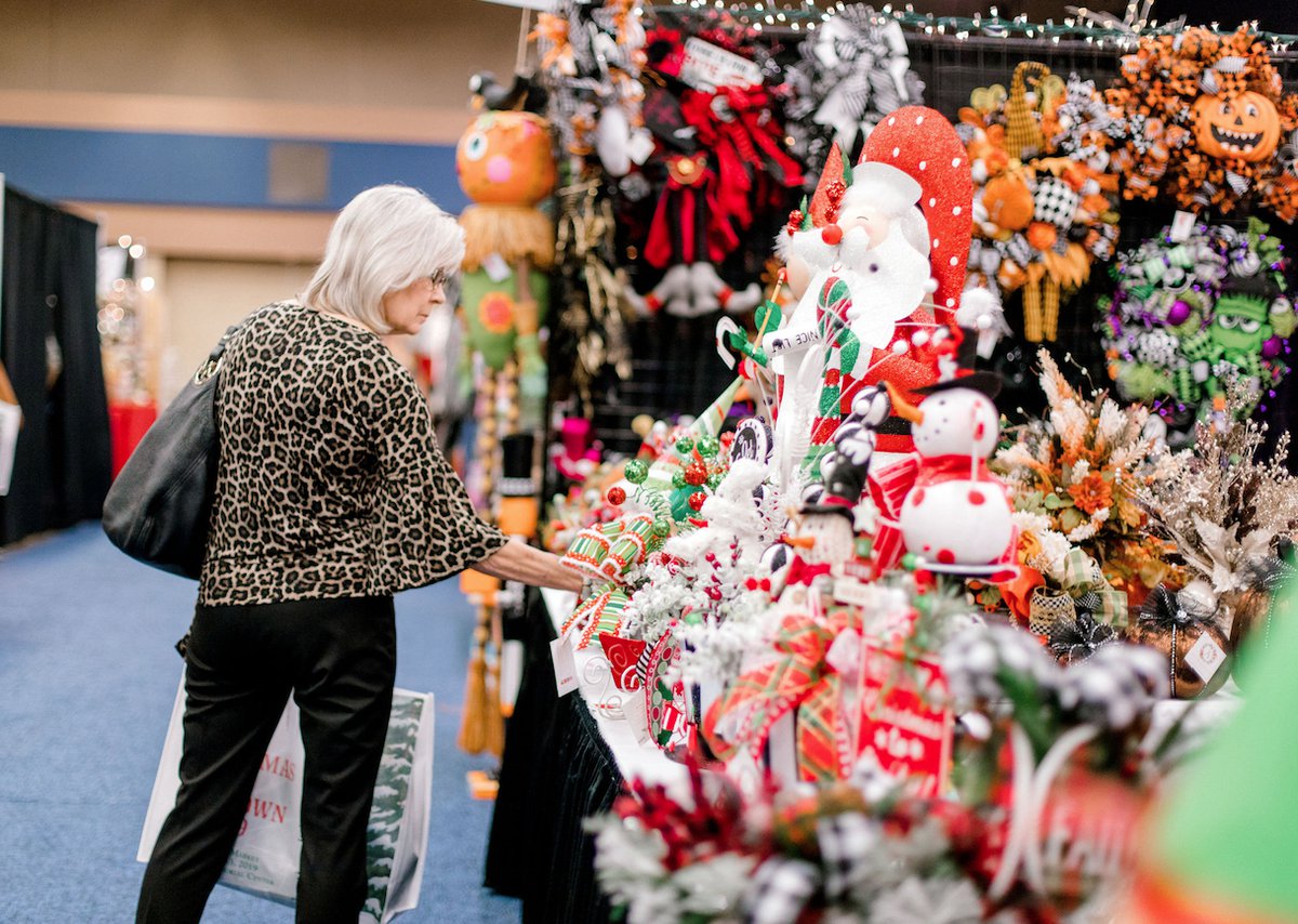 Junior League's Christmas in Cowtown Holiday Gift Market Set for Oct